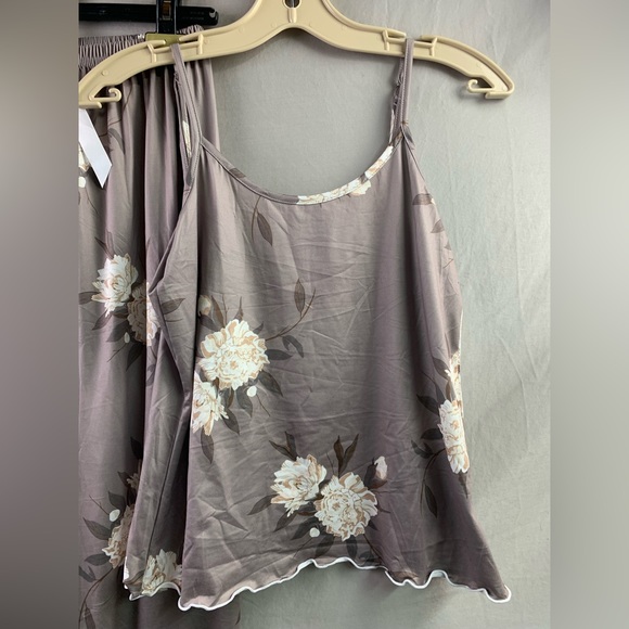 Floral Tank Top Lettuce Trim PJ Set - Picture 8 of 10